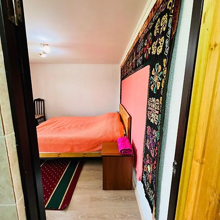 Guest House KAGAN Toktogul Extérieur photo