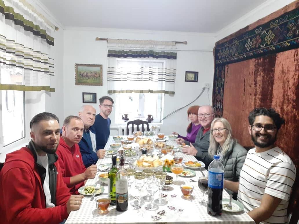 Guest House KAGAN Toktogul Extérieur photo