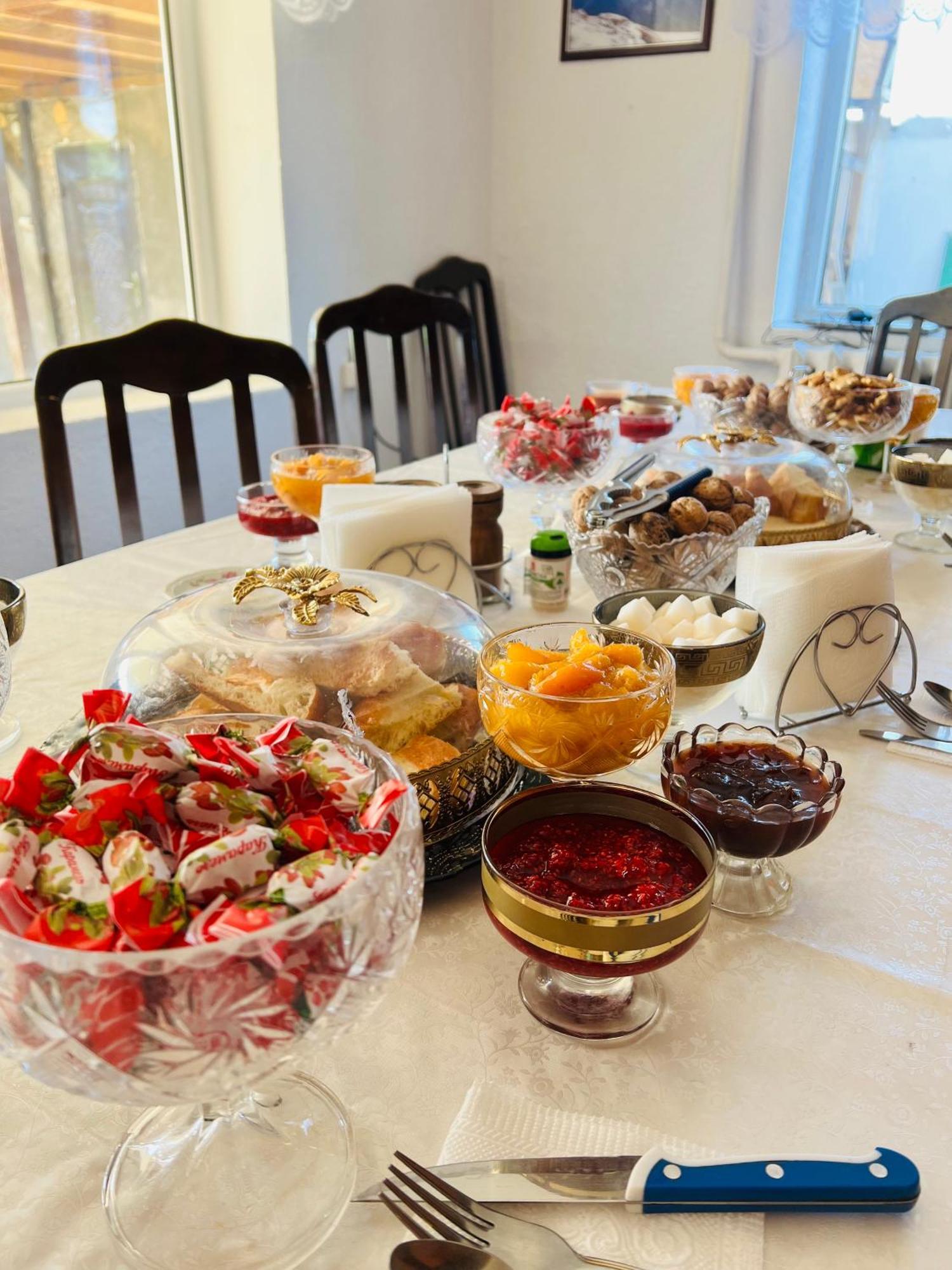 Guest House KAGAN Toktogul Extérieur photo