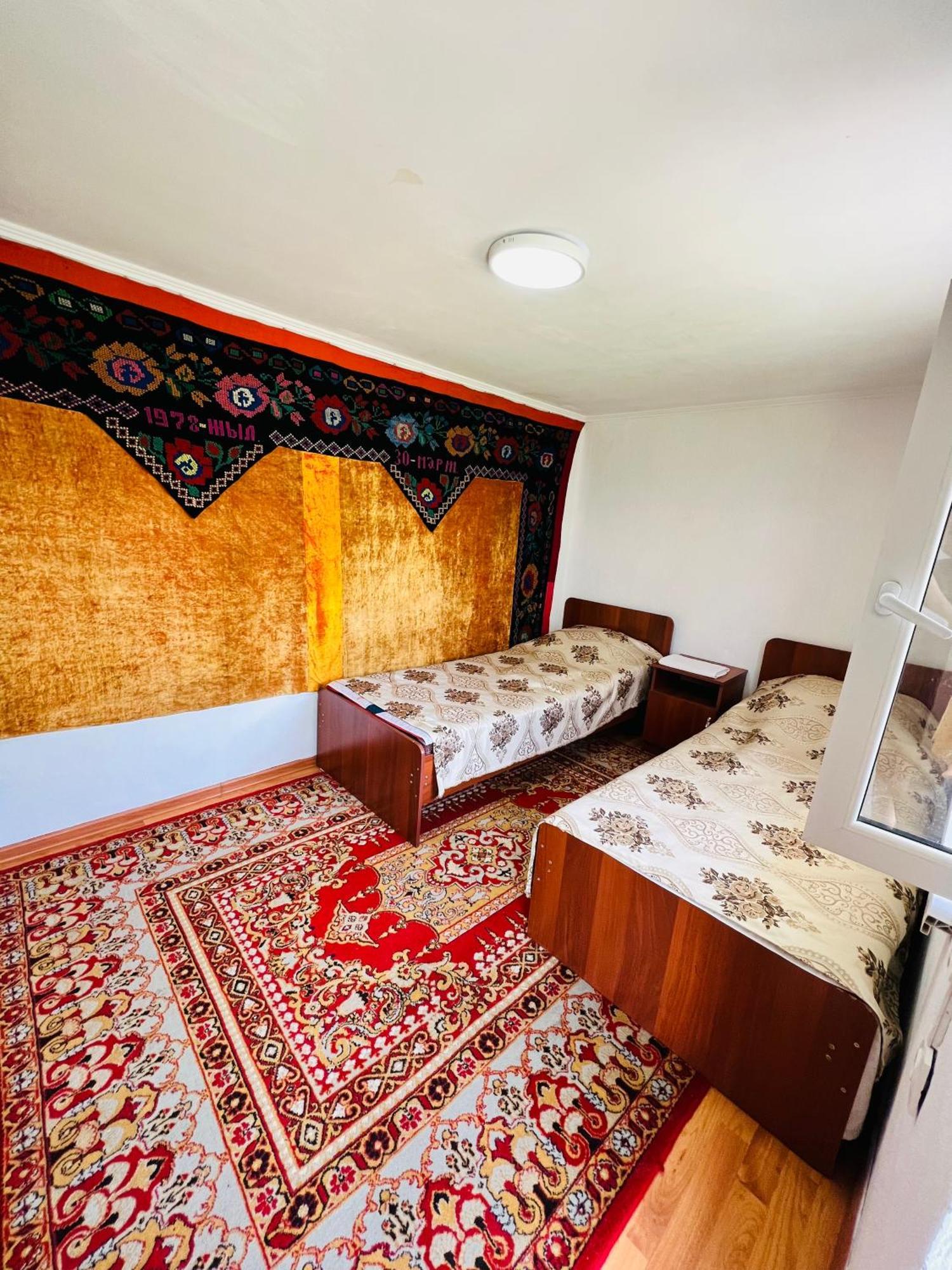 Guest House KAGAN Toktogul Extérieur photo