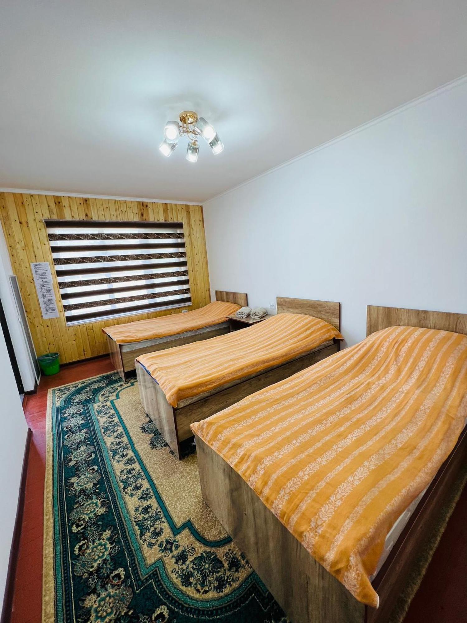 Guest House KAGAN Toktogul Extérieur photo