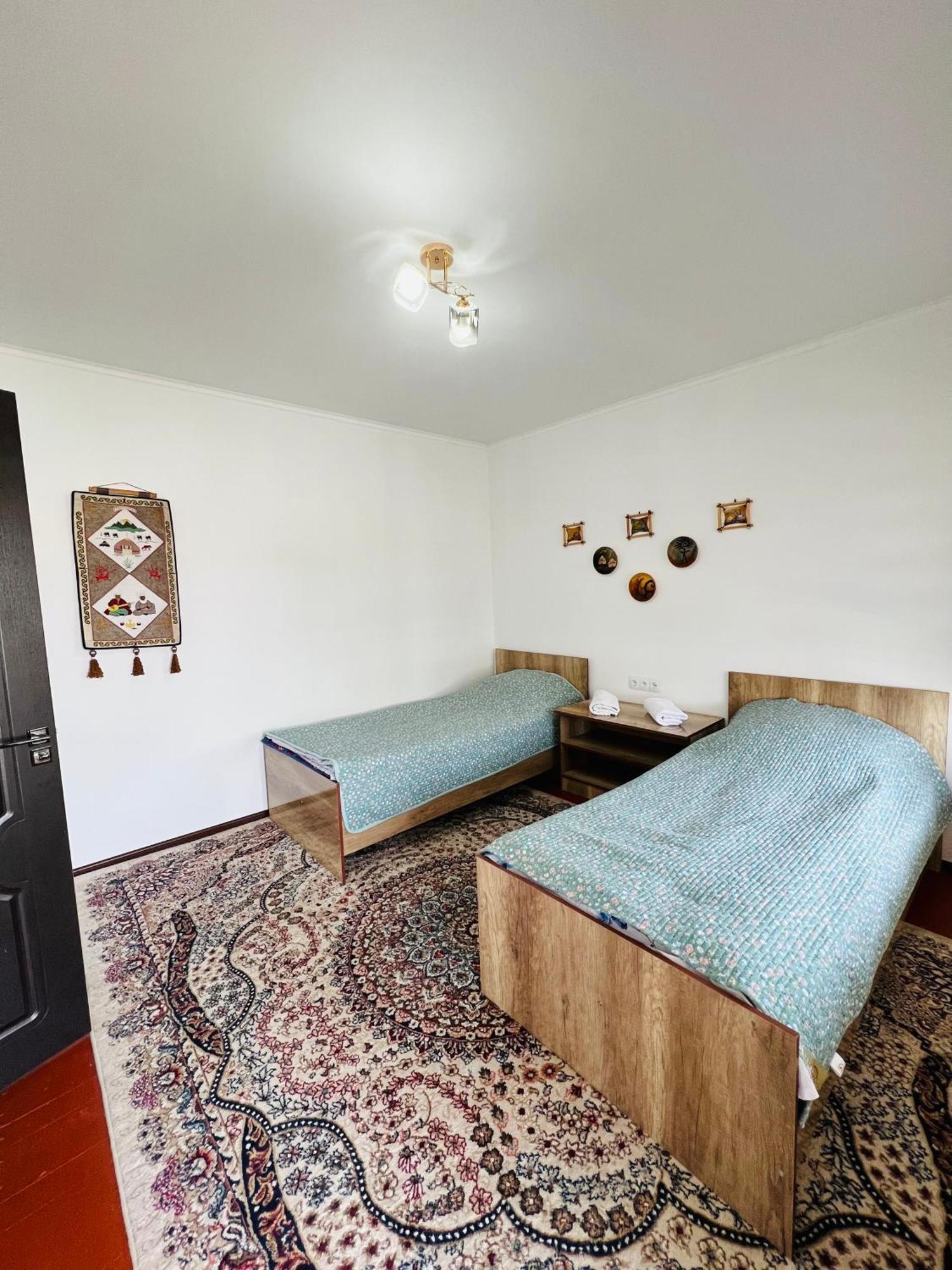 Guest House KAGAN Toktogul Extérieur photo