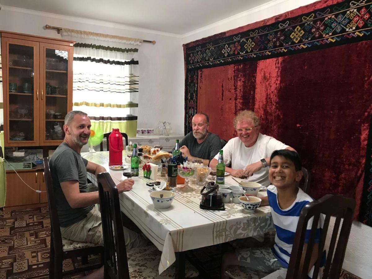 Guest House KAGAN Toktogul Extérieur photo